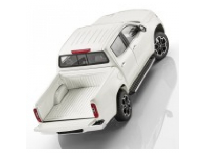 Модель Mercedes X-Class, 1:18 Scale, Bering White